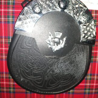 Semi-Dress Black leather sporran with thistle cantle